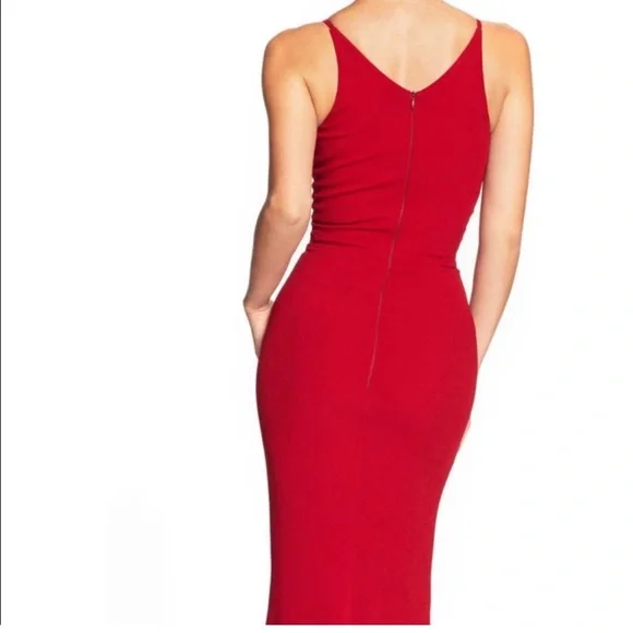 Long Red Gown dress by Dress the Population Sandra in Poppy Size Med New - Picture 5 of 13